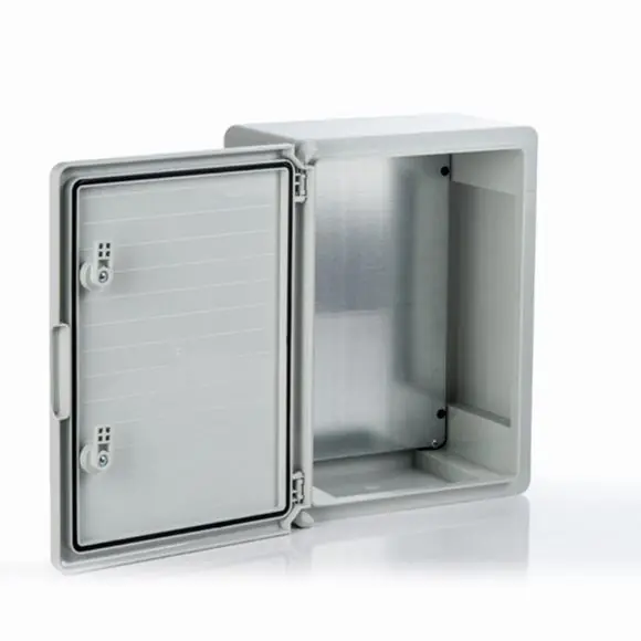 P-BOX plast.rozv.plné dv.v300 x š200 x h130 IP65 vč.mont.panelu Rychlé Dodání