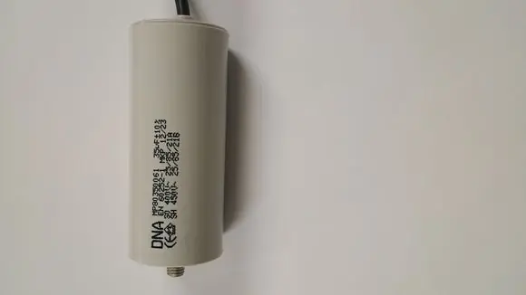 Ověřený kond.rozb.MBP 35uF/450V kabel/M8