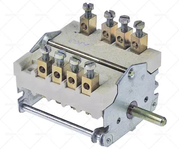provozní spínač 4 provozní polohy 3NO/1CO sekvence 0-1-2-3 32A hřídel ø 6x4,6mm hřídel L 23mm Objednat Nyní