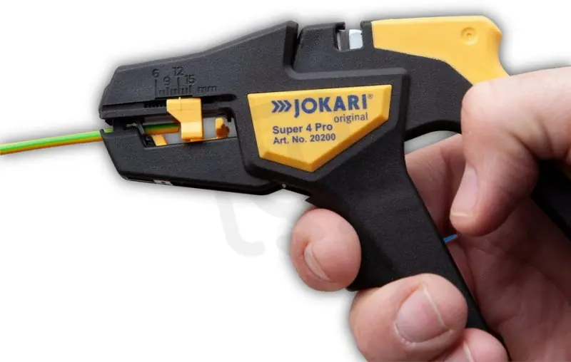 Kleště odizolovávací !!Super 4 Pro!! pro průřez 0,2-6 mm2, stříhání do 2,5 mm2 Dokud Zásoby Vydrží