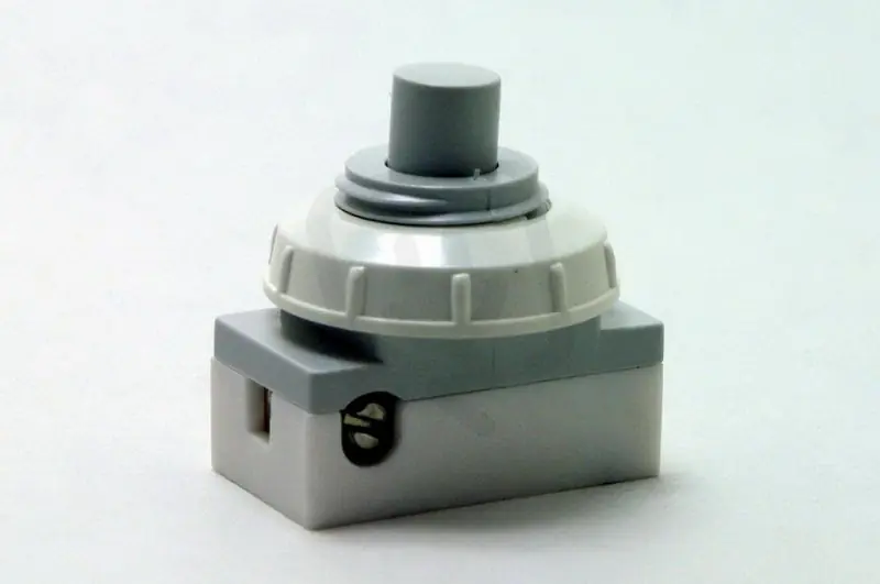 Desko 3274-01824 Vestavný spínač tlačítkový 2A/250V Akce
