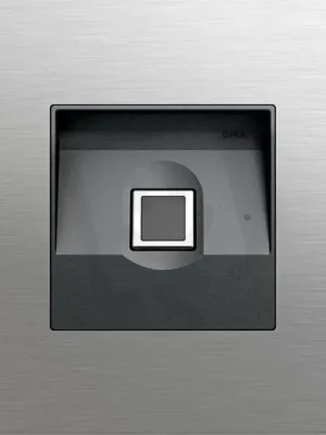 Vrácení Zdarma mod.otisků prstů Keyless In System 106 nerez GIRA 5551920