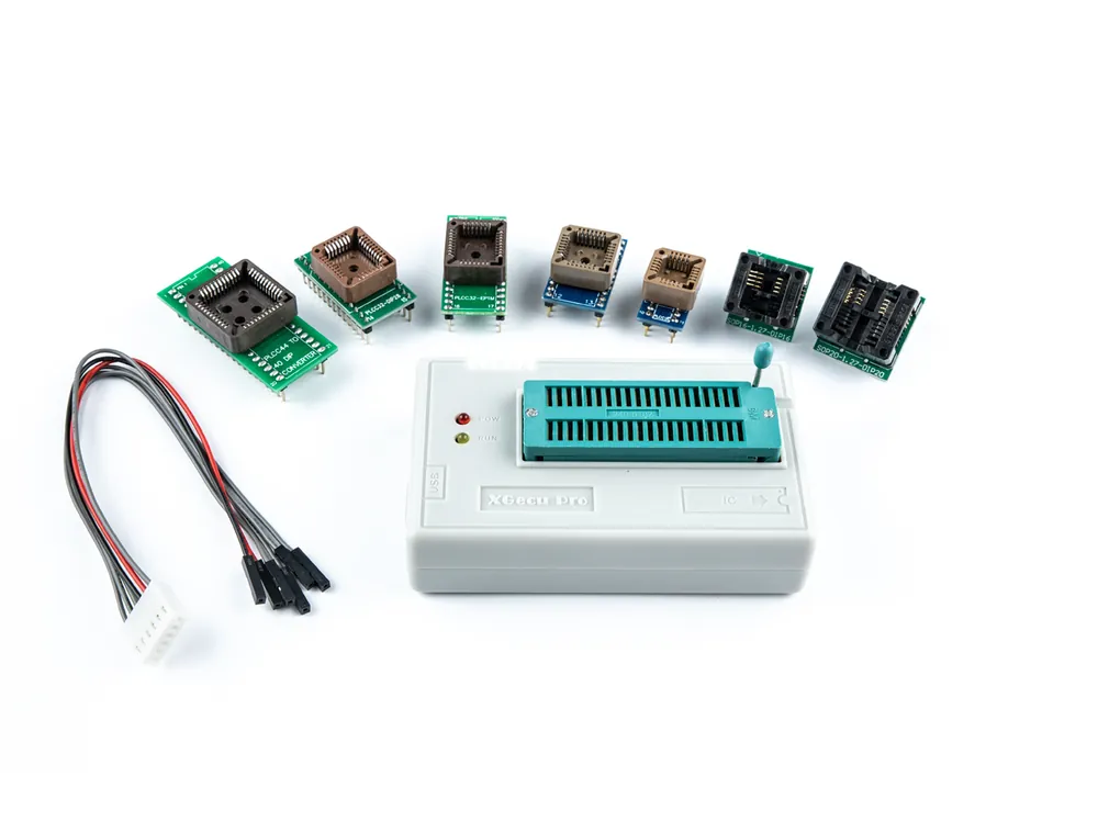 Univerzální USB programátor XGecu TL866II Plus s adaptéry PLCC/SOP 7ks Originální